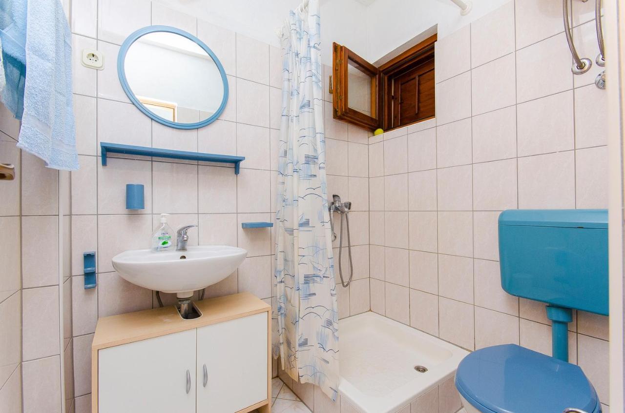 Studio Pisak 2802B Buitenkant foto